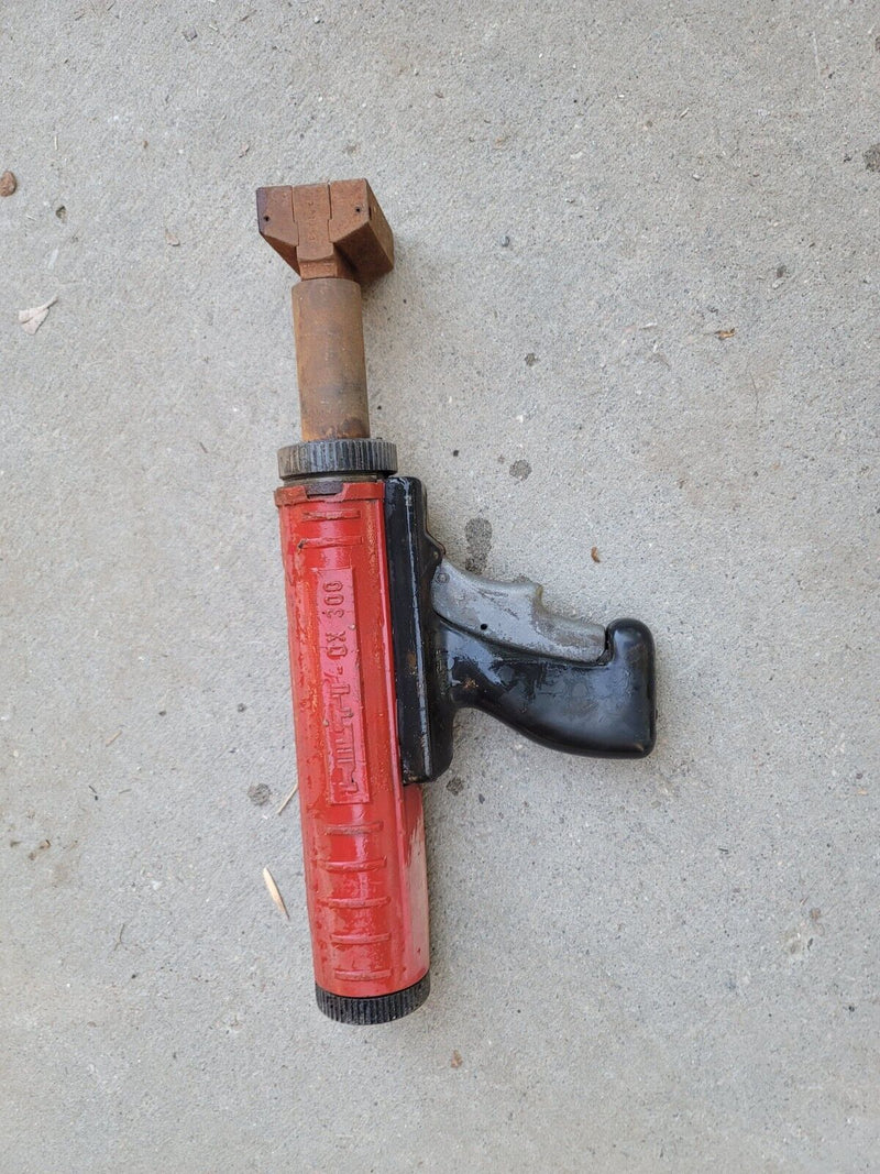 Hilti rusty Powder Actuated Tool w/ Steel Case