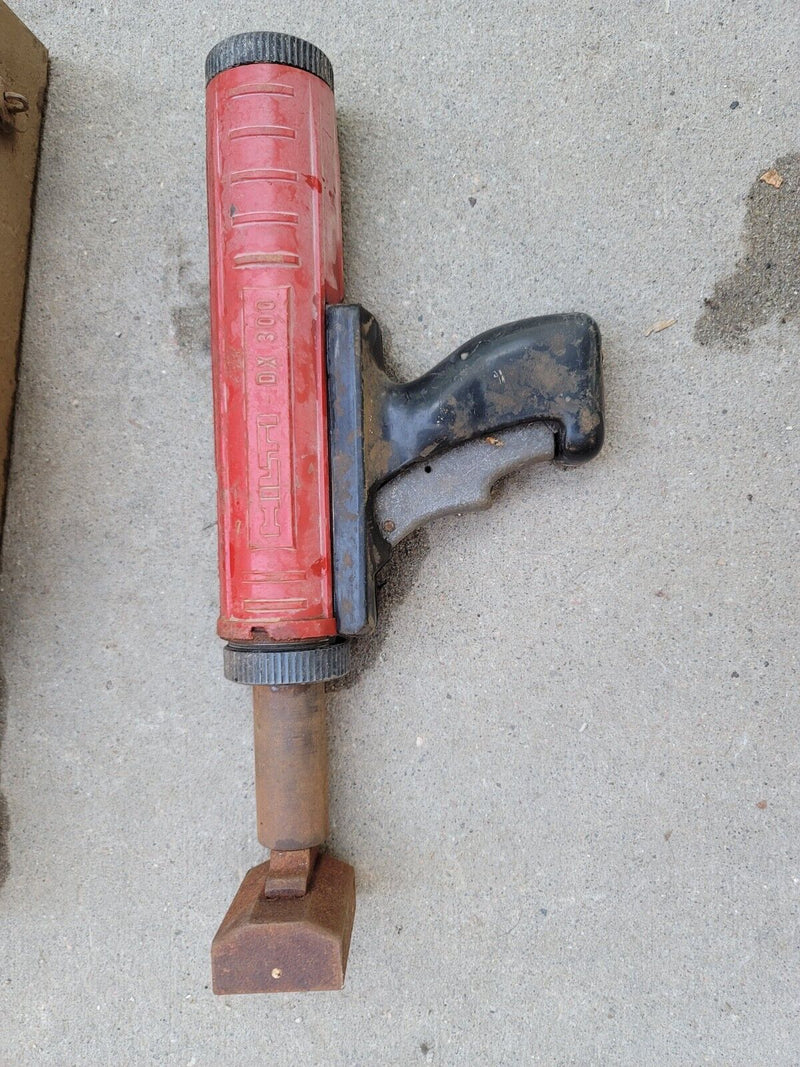 Hilti rusty Powder Actuated Tool w/ Steel Case