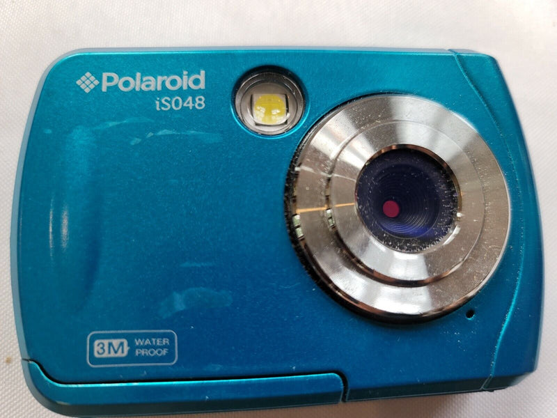 Poloroid Bluegreen Camera 3.5" x 2"