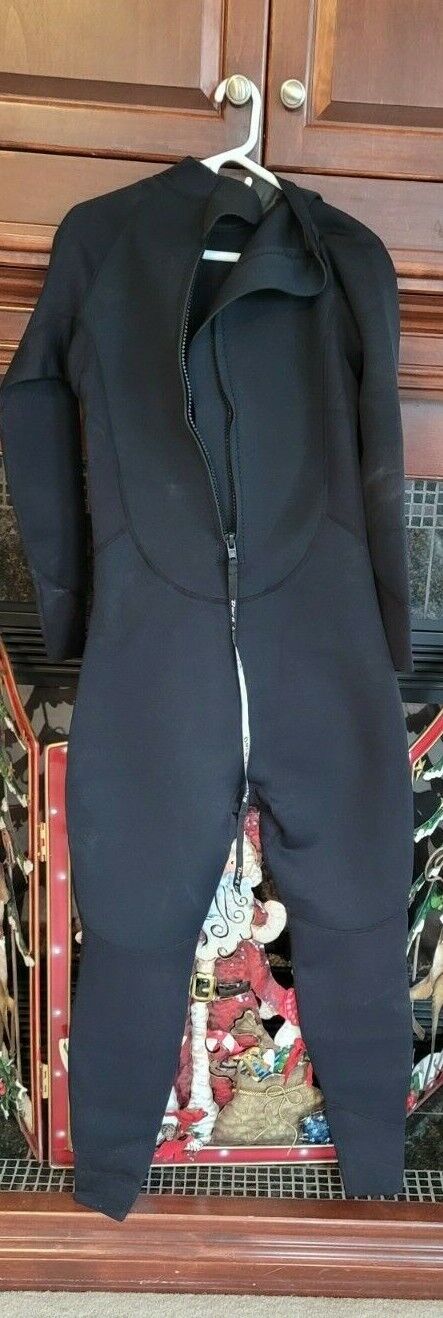 Dark Lightning Womens Black Neoprene Full Body Swimming Diving Wetsuit Size Lt