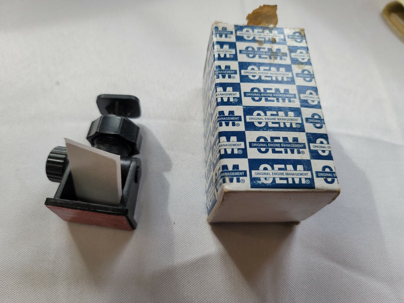 OEM Parts 3m -Oil Pressure Switch 8 PSI, Does anyone know what these are for?